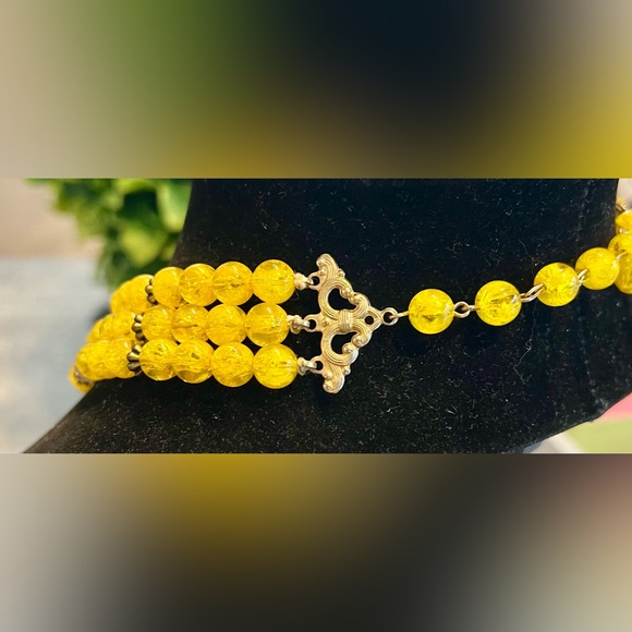 VINTAGE YELLOW AND AB NECKLACE AND CLIP ON EAR CLIMBERS-CRAZY CRYSTAL SET! - Picture 6 of 7